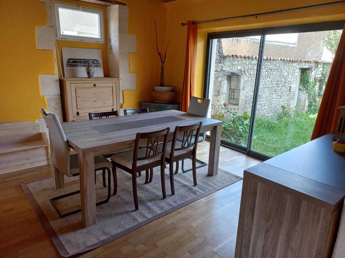 Le Moulin D'Errol Villa Saint-Jean-dʼAngély Eksteriør bilde